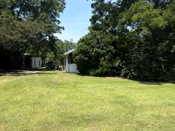 206 Adams St, Sparks, GA 31647