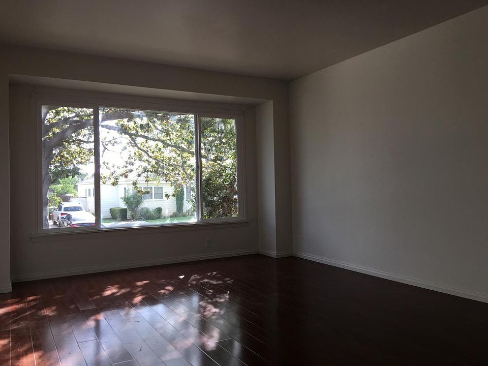 2nd image of 8012 Denrock Ave