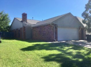 2624 Lynn Ln, Oklahoma City, OK 73120