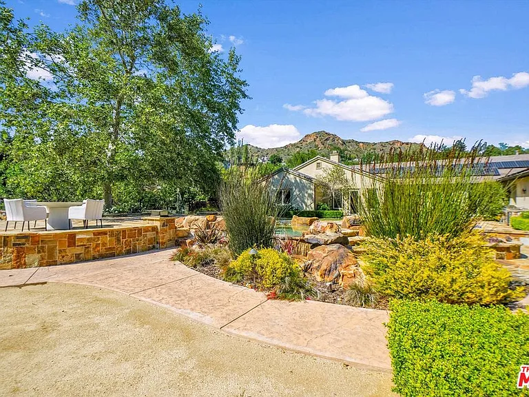 29734 Mulholland Hwy — Photo 43