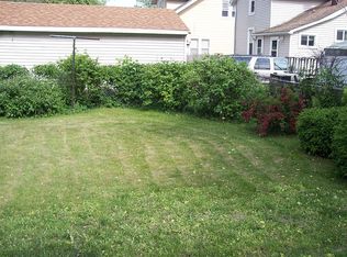 7013 Sheridan Rd, Kenosha, WI 53143