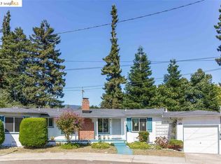 2760 Barry Pl, Oakland, CA 94601