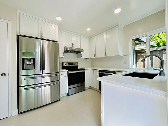 3rd image of 5839 Randleswood Ct
