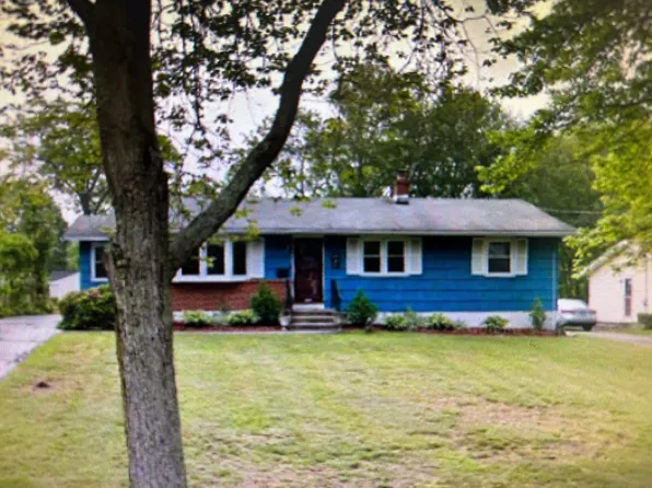 74 Live Oaks Rd, Milford, CT 06460