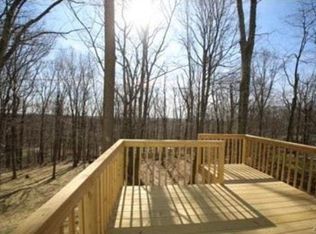 43 Pine Tree Hill Rd, Newtown, CT 06470