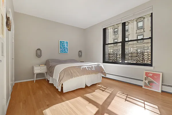Sold by Compass | media 5
