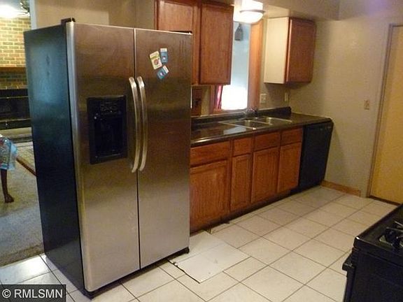 5th image of 4400 Estate Dr
