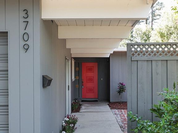 3rd image of 3709 Starr King Cir