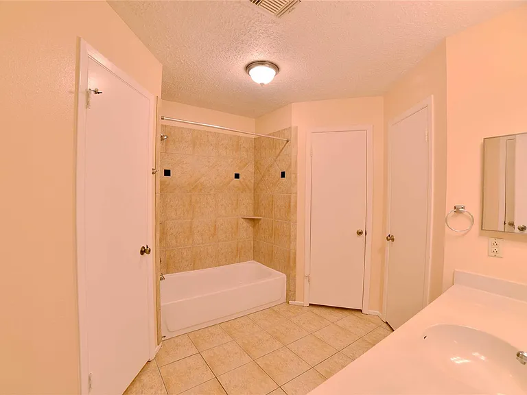 470 Buoy Rd — Photo 14