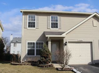 723 Bayles Dr, Romeoville, IL 60446