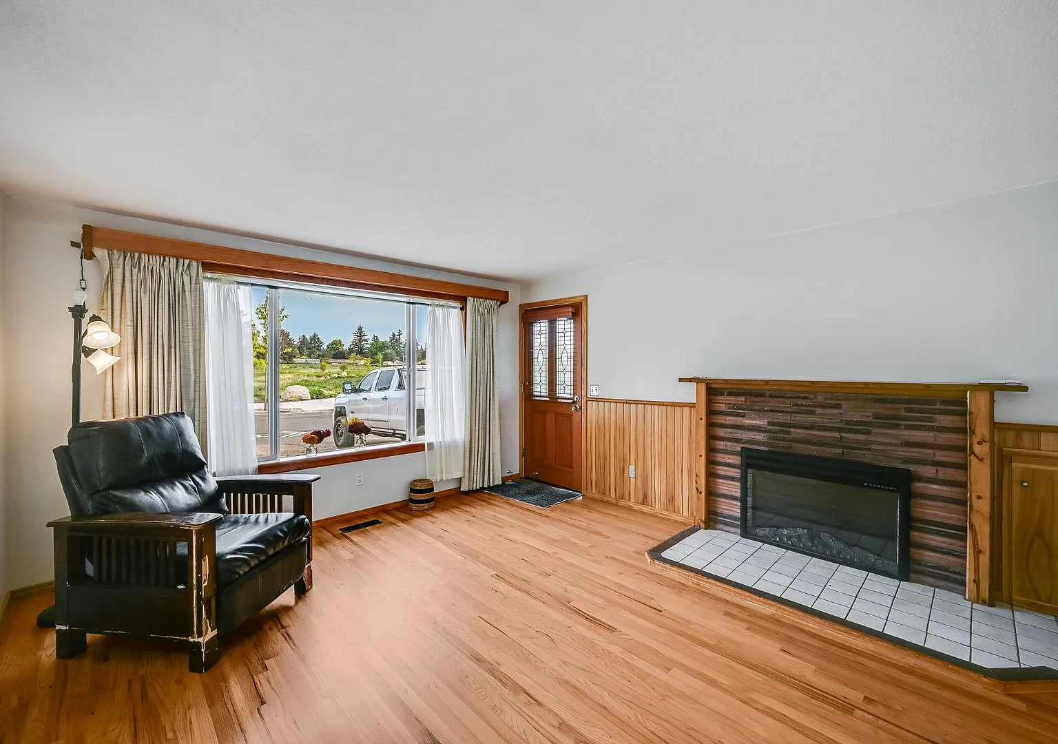Newly remodeled 3 bed, 2 bath rental home across from Parklane Park in SE Portland! — Photo 2