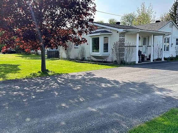 2nd image of 338 Little Ave