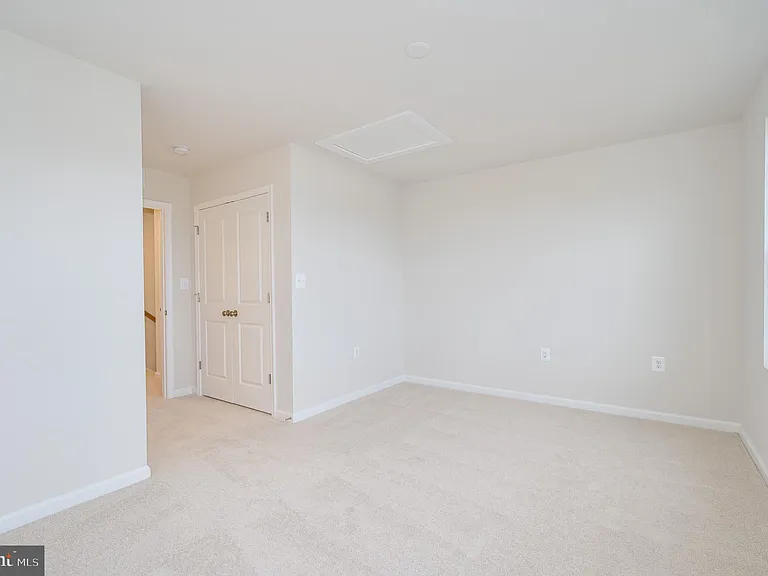 82 Coolidge Ave — Photo 20