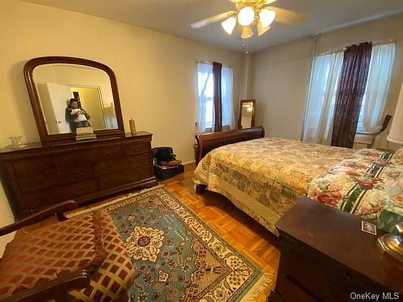 4th image of 9 Fordham Hill Oval APT 10F