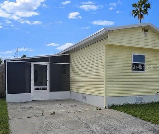 2nd image of 6726 Albatross Ln