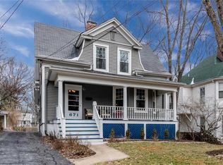 671 Elmwood Ave, Saint Louis, MO 63119