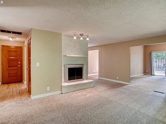 5th image of 15375 SE Topaz Ave