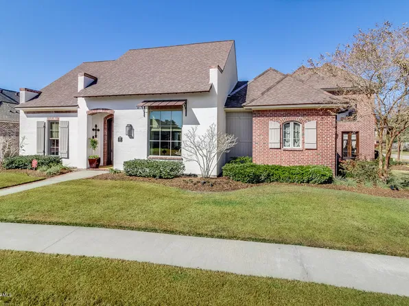 100 Candlewood Ct, Lafayette, LA 70508