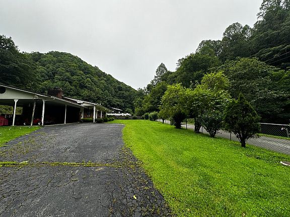 5th image of 2420 Wolfpit Branch Rd