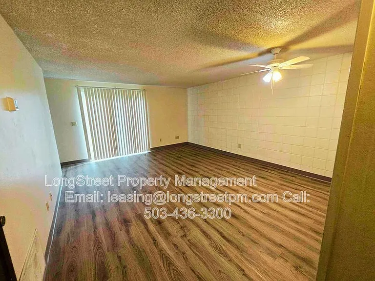 2135 NW Highland Dr #1 — Photo 7