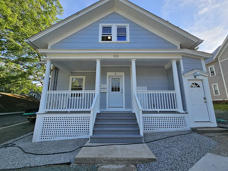 111 Hartwell St #2 — Photo 1