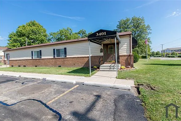 3401 Ardmore Trl — Photo 2