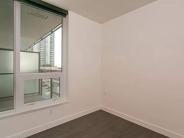 455 SW Marine Dr #707 — Photo 11