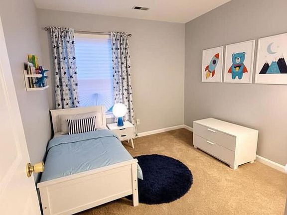 5th image of 444 Trimble Fields Dr