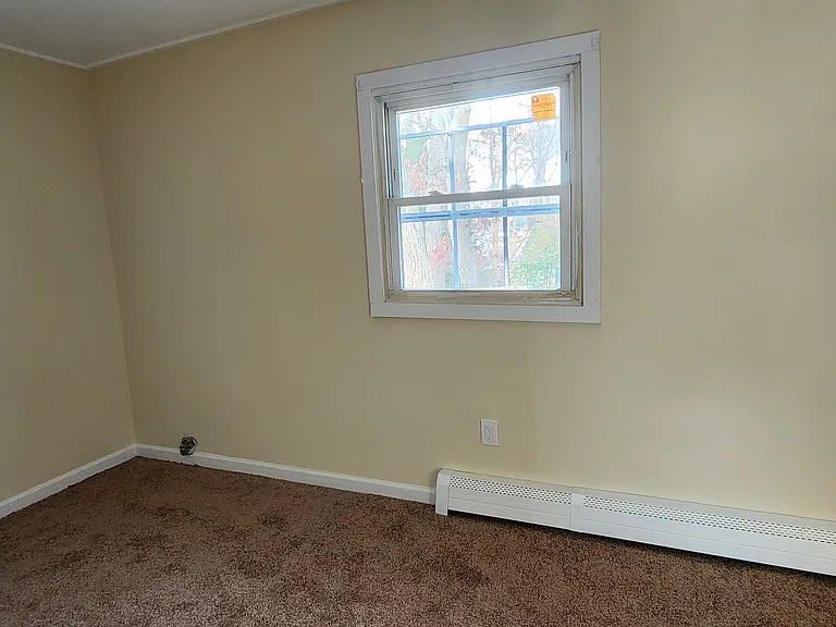 192 Cypress Dr — Photo 5