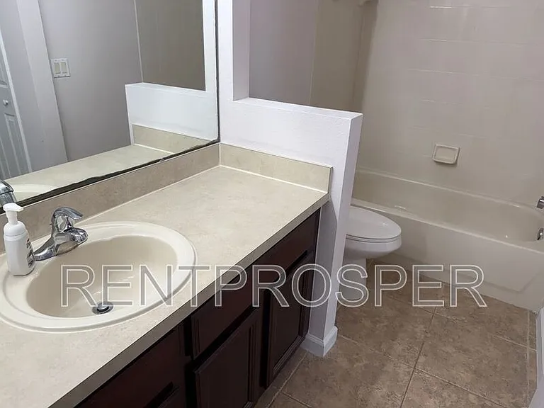 16617 Cedar Crest Dr — Photo 8