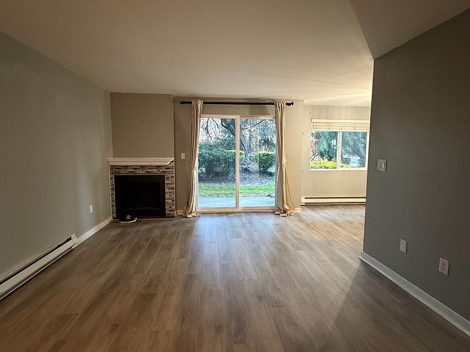 1st image of 15280 Macadam Rd S APT E102