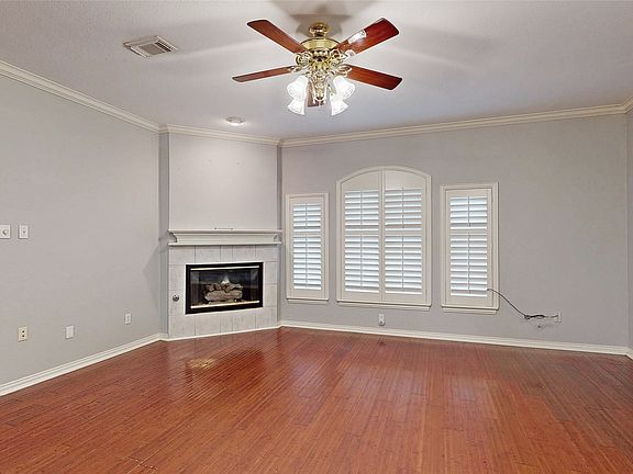 4th image of 1701 Oriole Dr