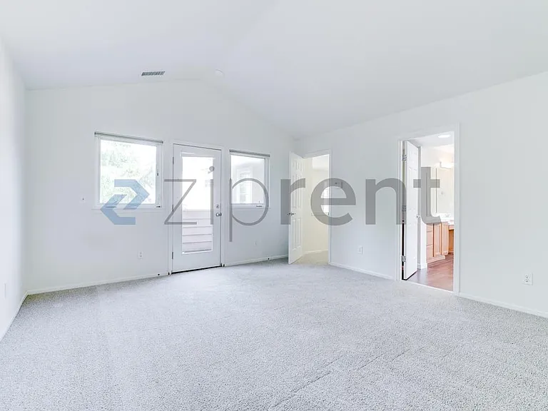 22531 NE Cascara Cir — Photo 15