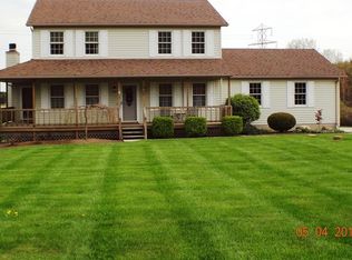 15717 Sperry Rd, Vermilion, OH 44089