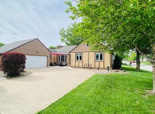 601 W Wilson St, New Hampton, IA 50659