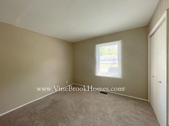 5th image of 8202 E 36th St