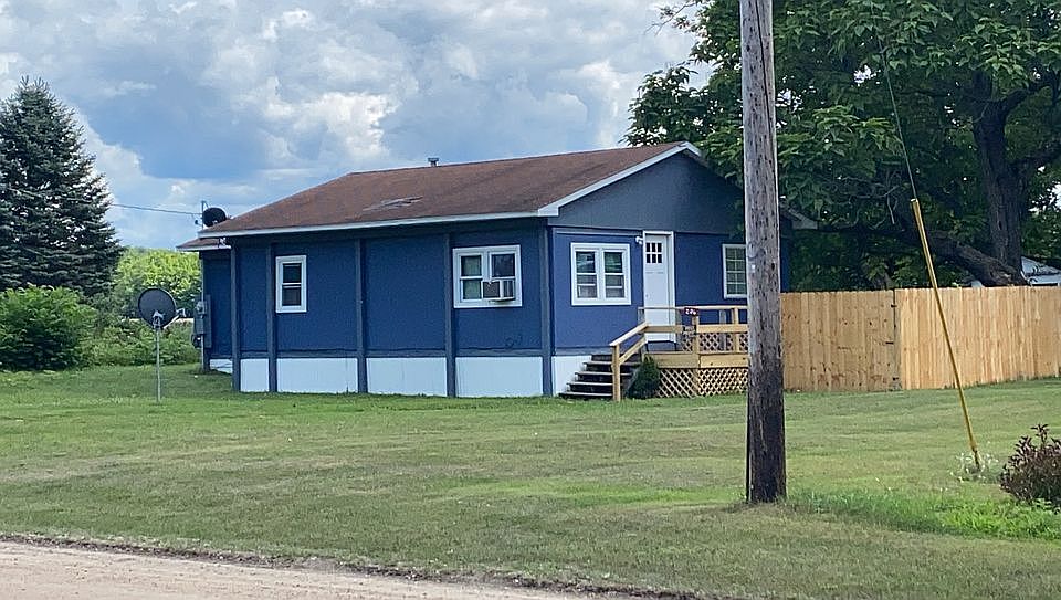 206 South St, Mesick, MI 49668 Zillow