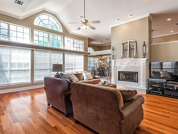4th image of 7267 Brookwood Dr
