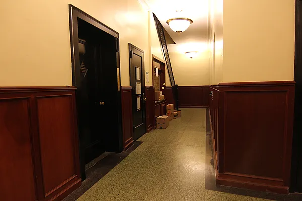 Rented by Voro, LLC | media 21