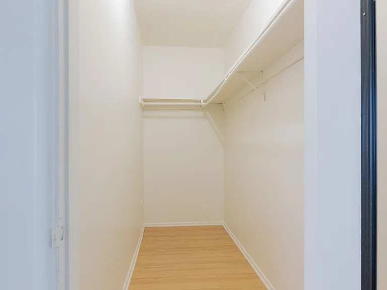 1235 Federal Ave — Photo 17
