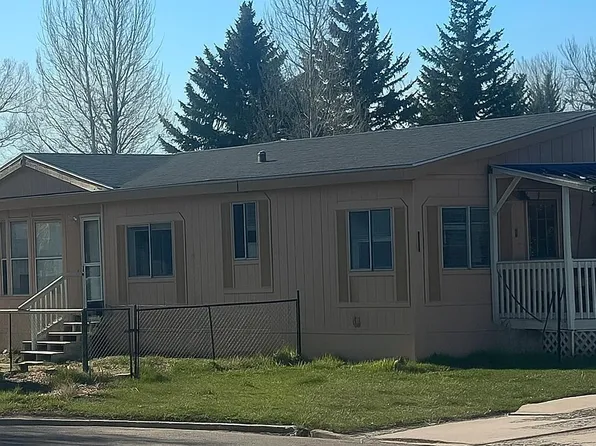 222 Roosevelt Ave, Evanston, WY 82930