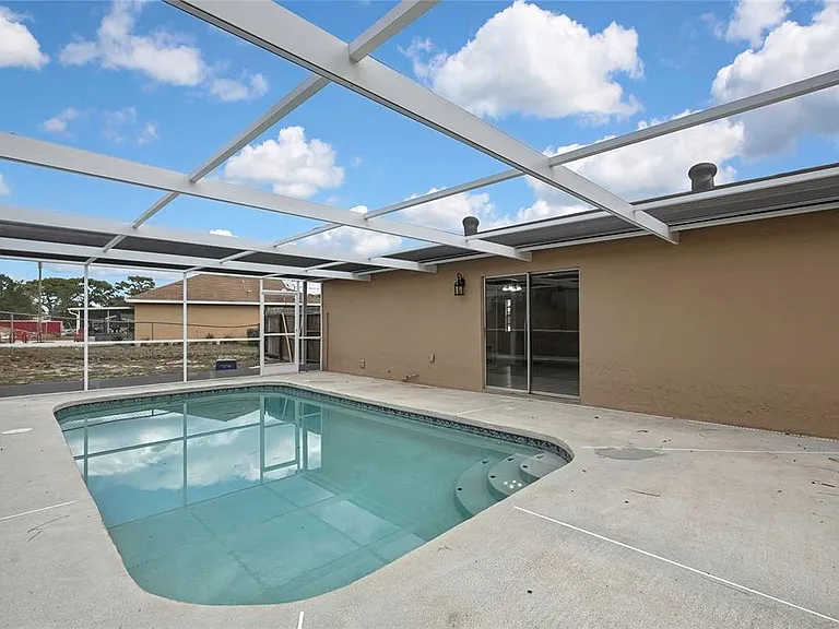 3017 Lema Dr — Photo 32