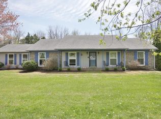 5711 Hedgewood Dr, Crestwood, KY 40014