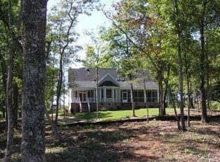 709 Treasure Point Rd, Bath, NC 27808