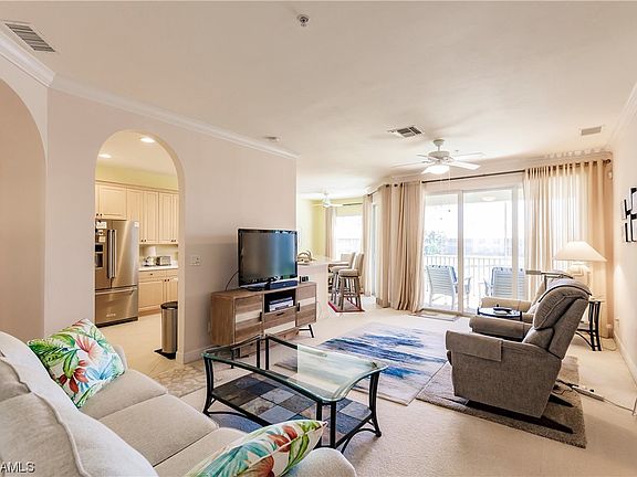 3rd image of 14120 Cambridge Dr APT 203