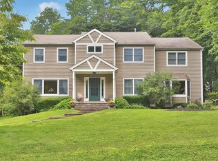 1 Greenlawn Rd, Cortlandt Manor, NY 10567