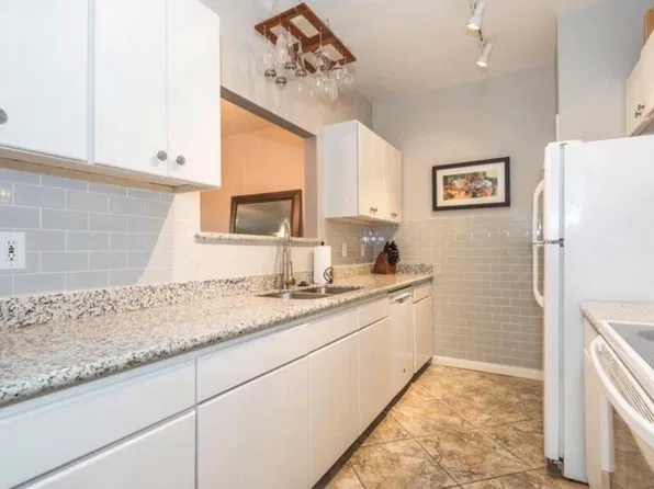 3284 Holly Hall St #3284, Houston, TX 77054
