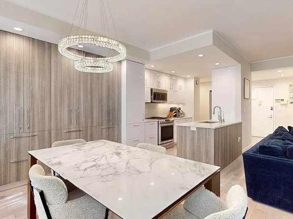 130 Oceana Dr W APT 2A, Brooklyn, NY 11235