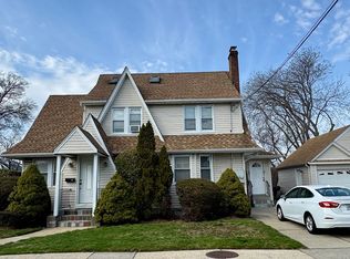 1 Allen St Floor 1, Lynbrook, NY 11563
