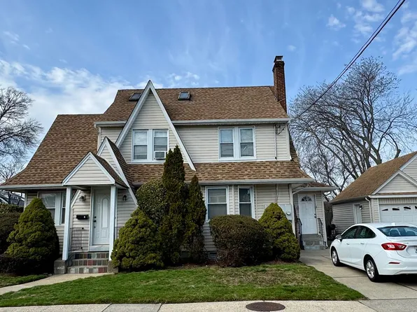 1 Allen St Floor 1, Lynbrook, NY 11563